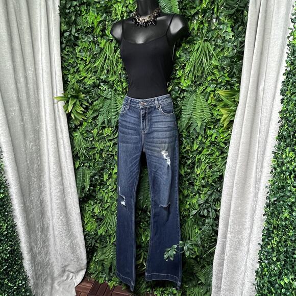 Y2K CELLO Jeans Women 9 Blue‎ Denim Bell Bottom Flared Distressed 2714 - Picture 1 of 9